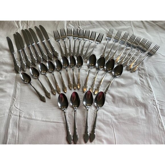Silhouette Pattern 1959 International Silver Co. Silverplate Service for 8